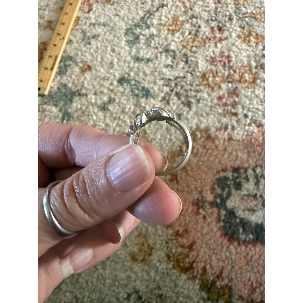 Vintage Avon Silver Tone Textured Love Knot Cocktail Ring OS Statement Bow - Picture 2 of 6